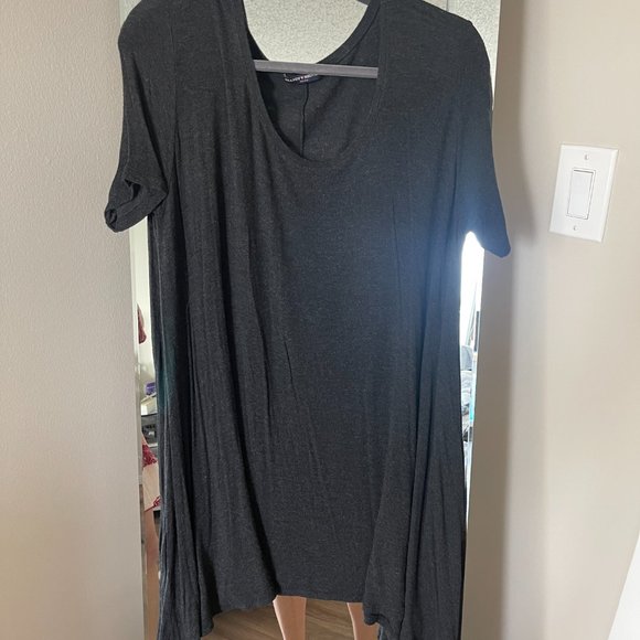 Brandy Melville T-Shirt Dress - Picture 3 of 4